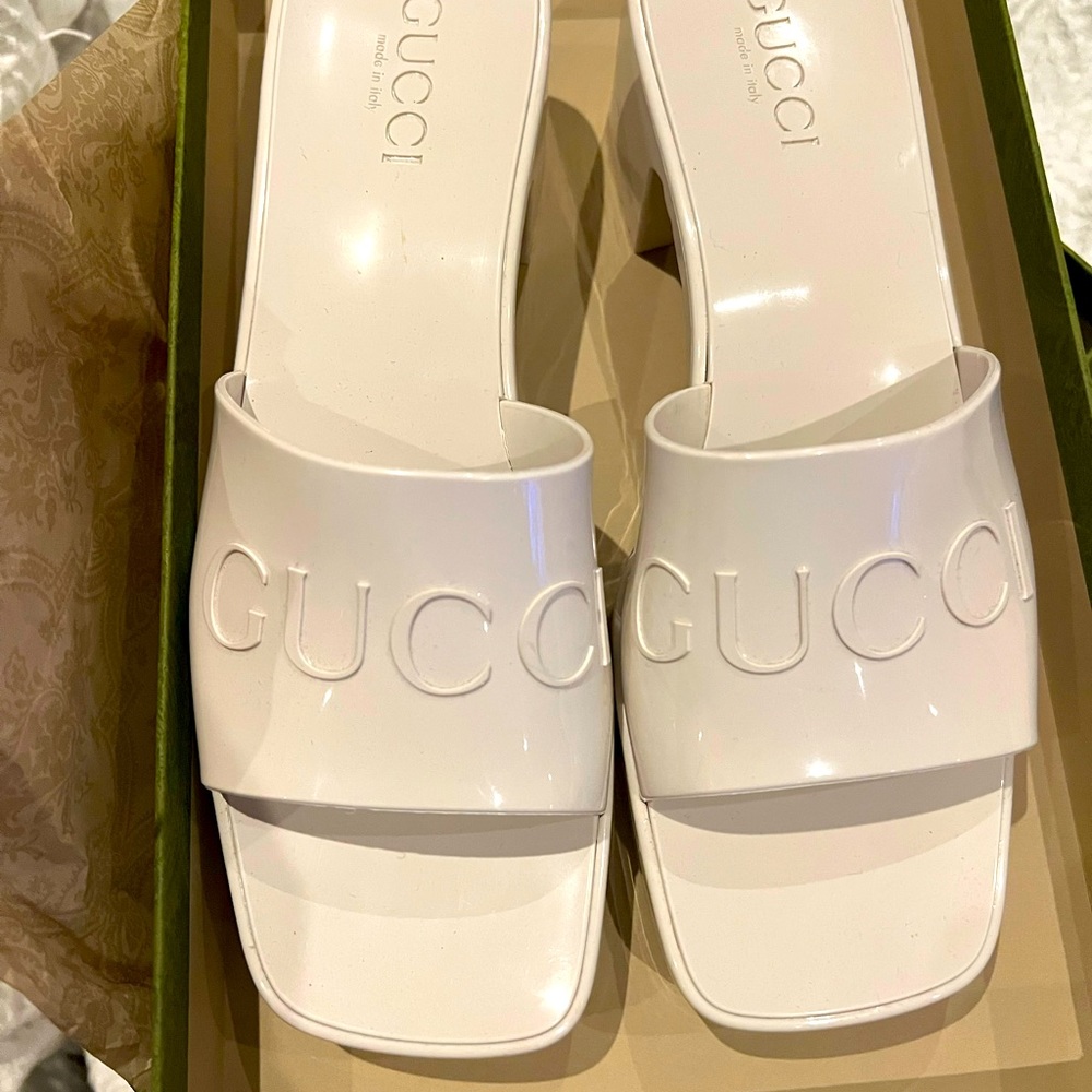 Gucci Mystic White Rubber Slide - sz 38
